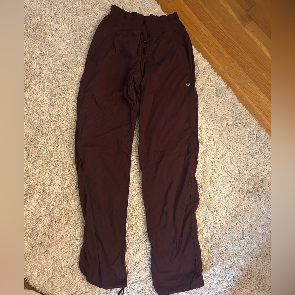 Lululemon Women’s Mid-Rise Dance Studio Pants